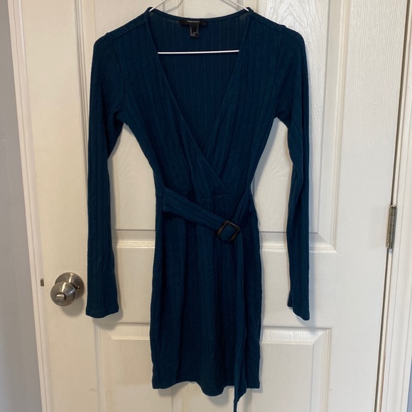 Forever 21 Ribbed Sweater Dress✨ Size M - Picture 3 of 4